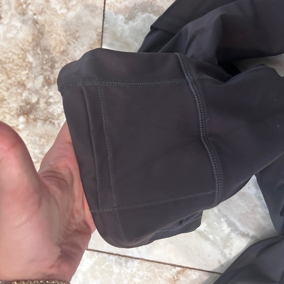 Lulu lemon leggings - Picture 5 of 7